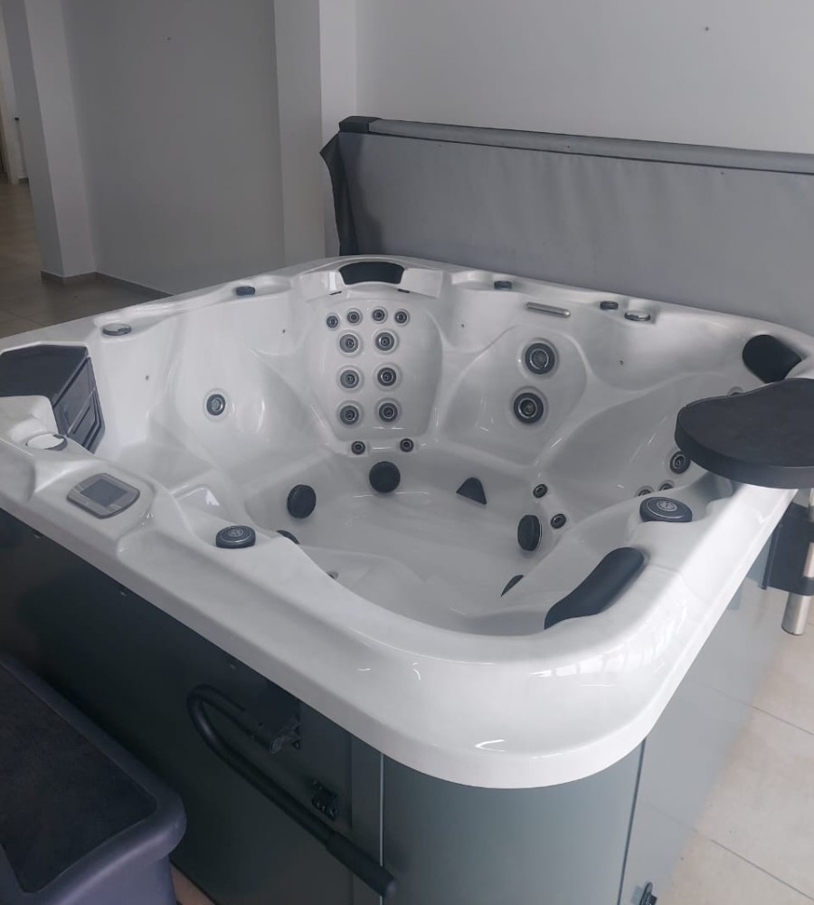 Konnos VI (Sterling Silver) + Upgrades - Pre-loved